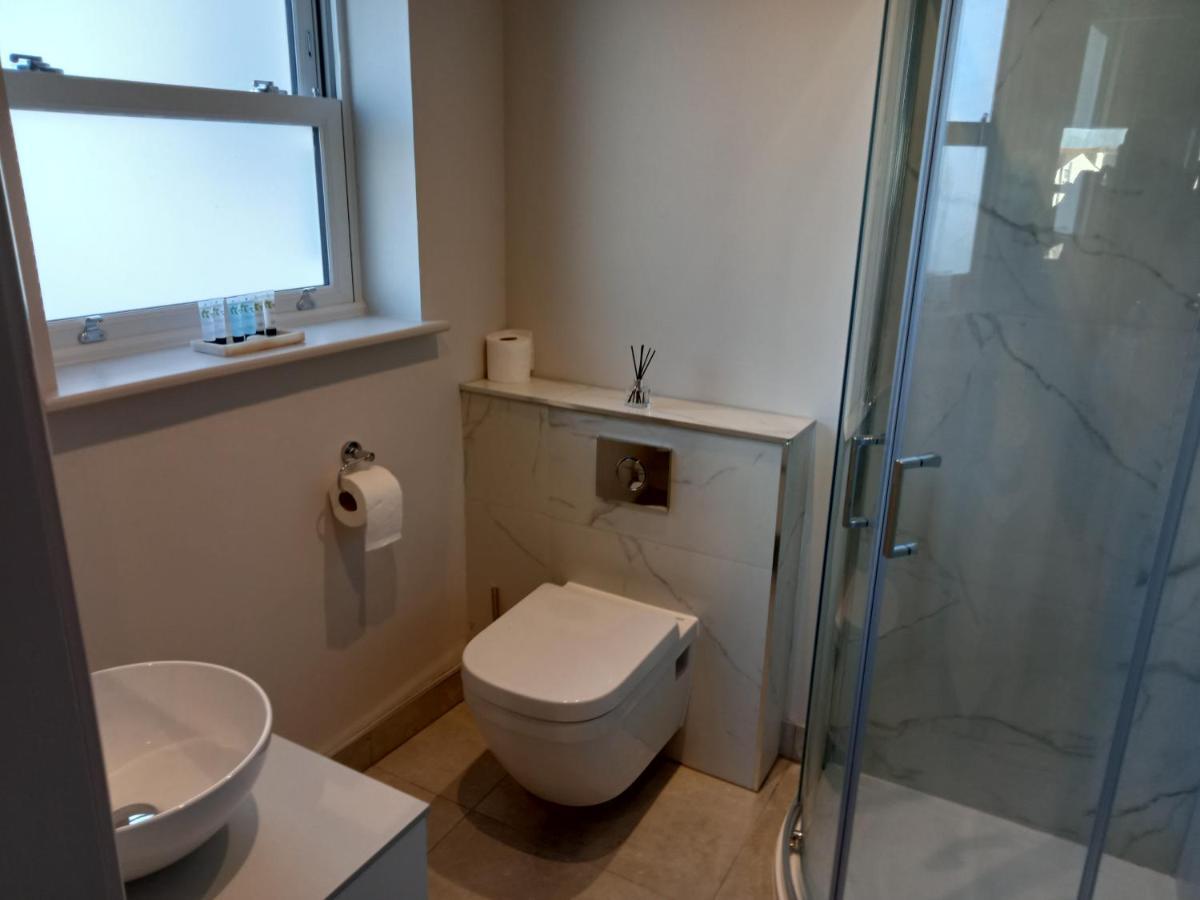 Glorious Duplex Holiday Apartment By The Sea Bognor Regis Exterior foto